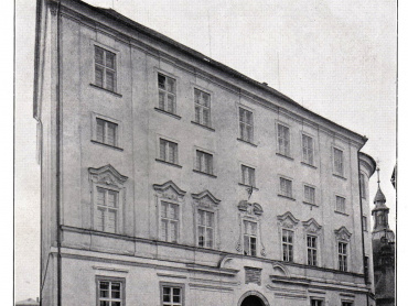 Budova Cyrilometodějské fakulty bohoslovecké v Olomouci, Univerzitní 22. Fotografie z roku 1937.